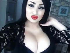 CrocoPost presents: Big red lips smoke