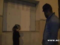 CrocoPost presents: Un vieux lascard black drague dans la rue une beurette